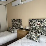 Urban Apartamento *